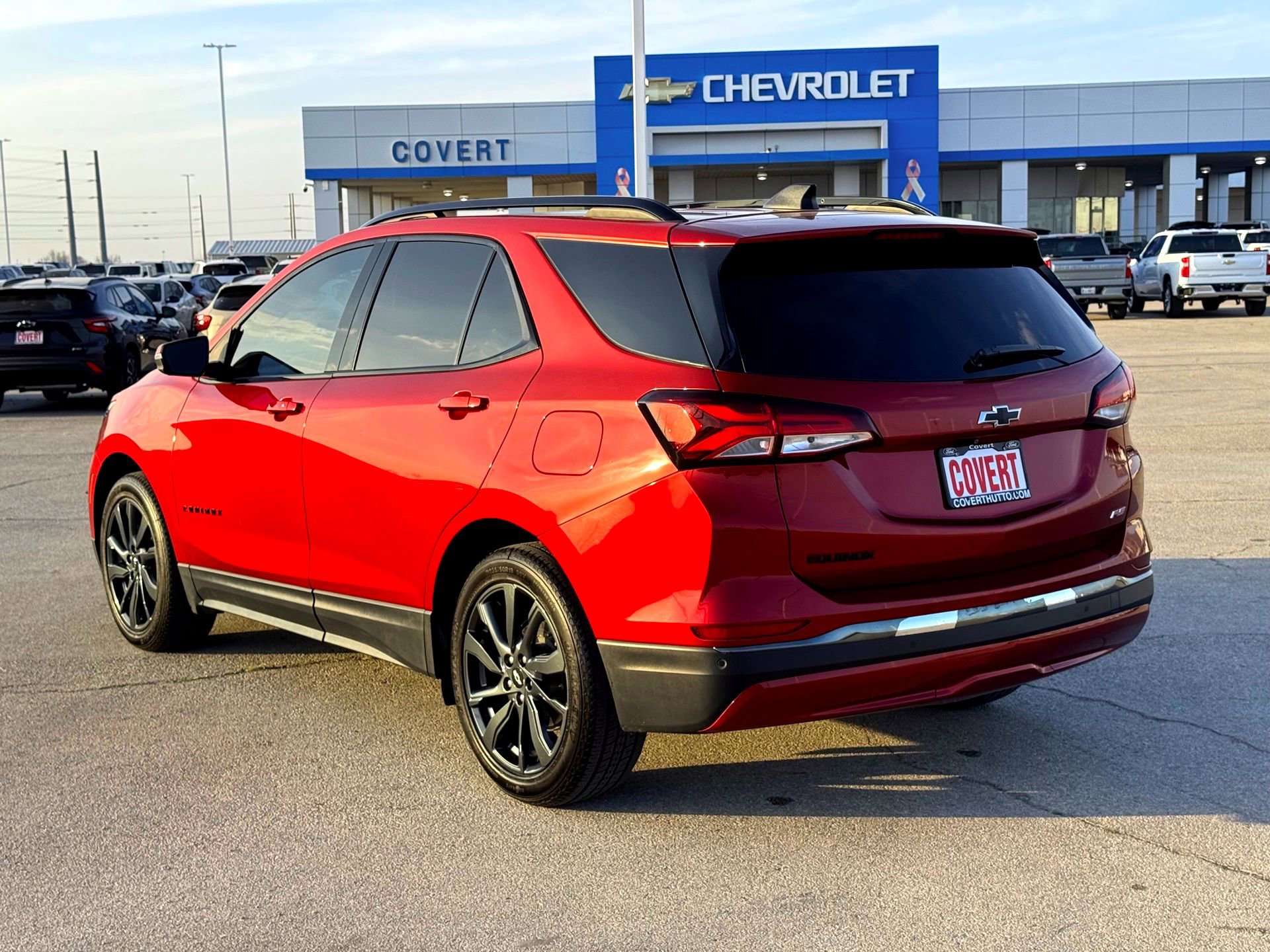 Used 2022 Chevrolet Equinox RS w/ RS Leather Package image 9