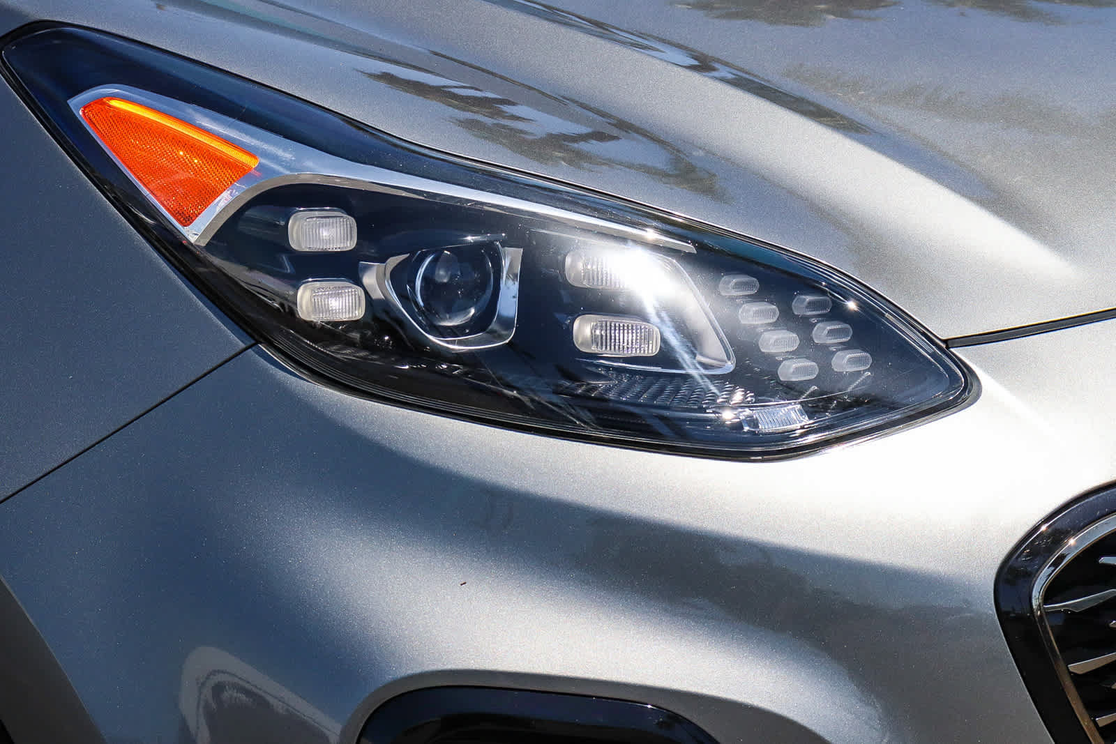 Used 2020 Kia Sportage SX FWD image 3