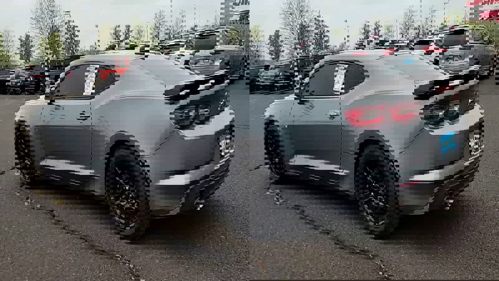 Used 2021 Chevrolet Camaro LT w/ Technology Package image 6