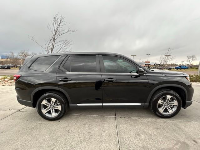 Used 2025 Honda Pilot EX-L image 7