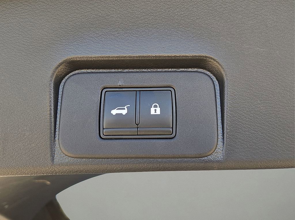 Used 2022 Nissan Rogue SV w/ SV Premium Package image 14