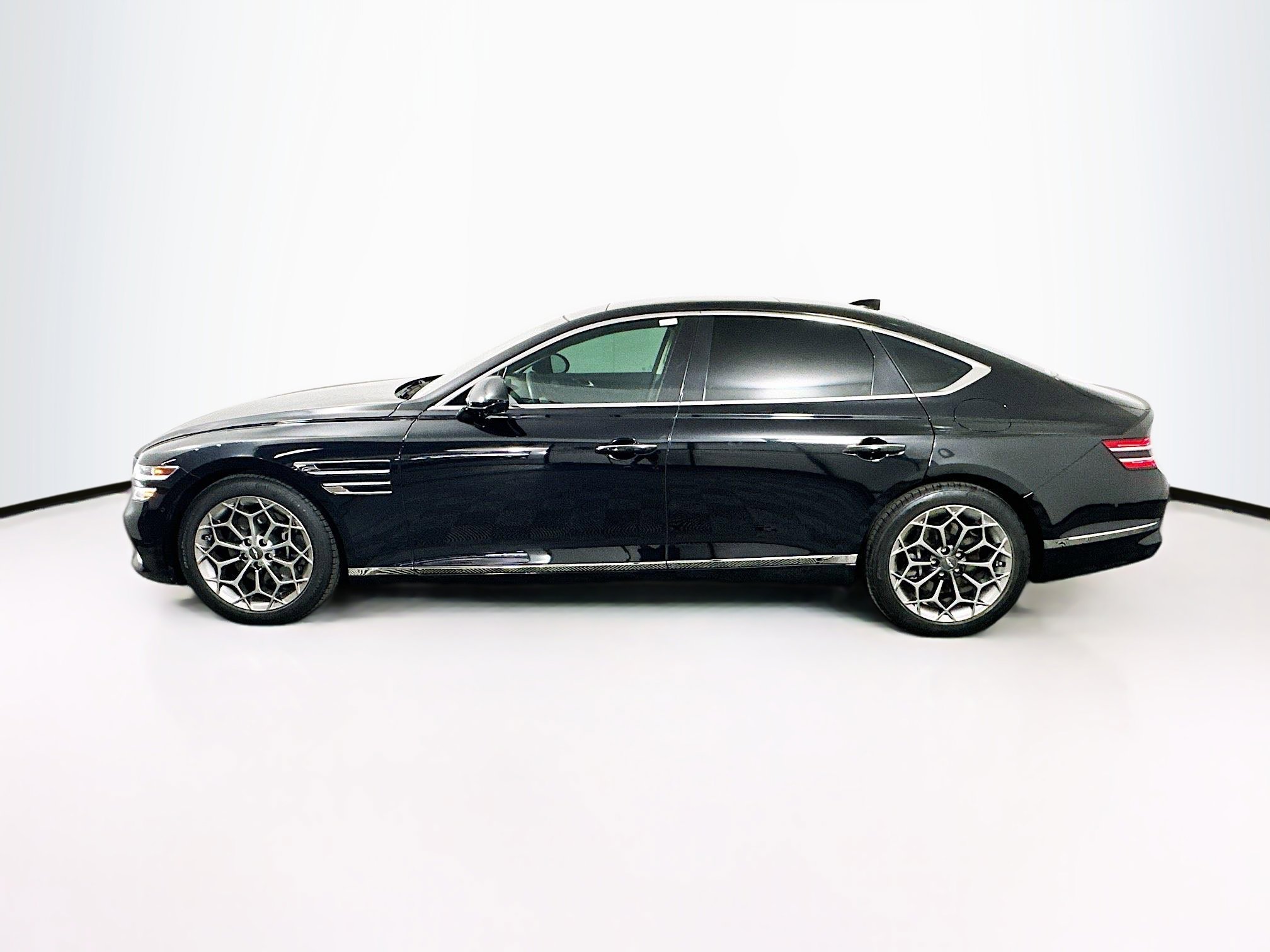Used 2021 Genesis G80 2.5T w/ Prestige Package RWD image 4