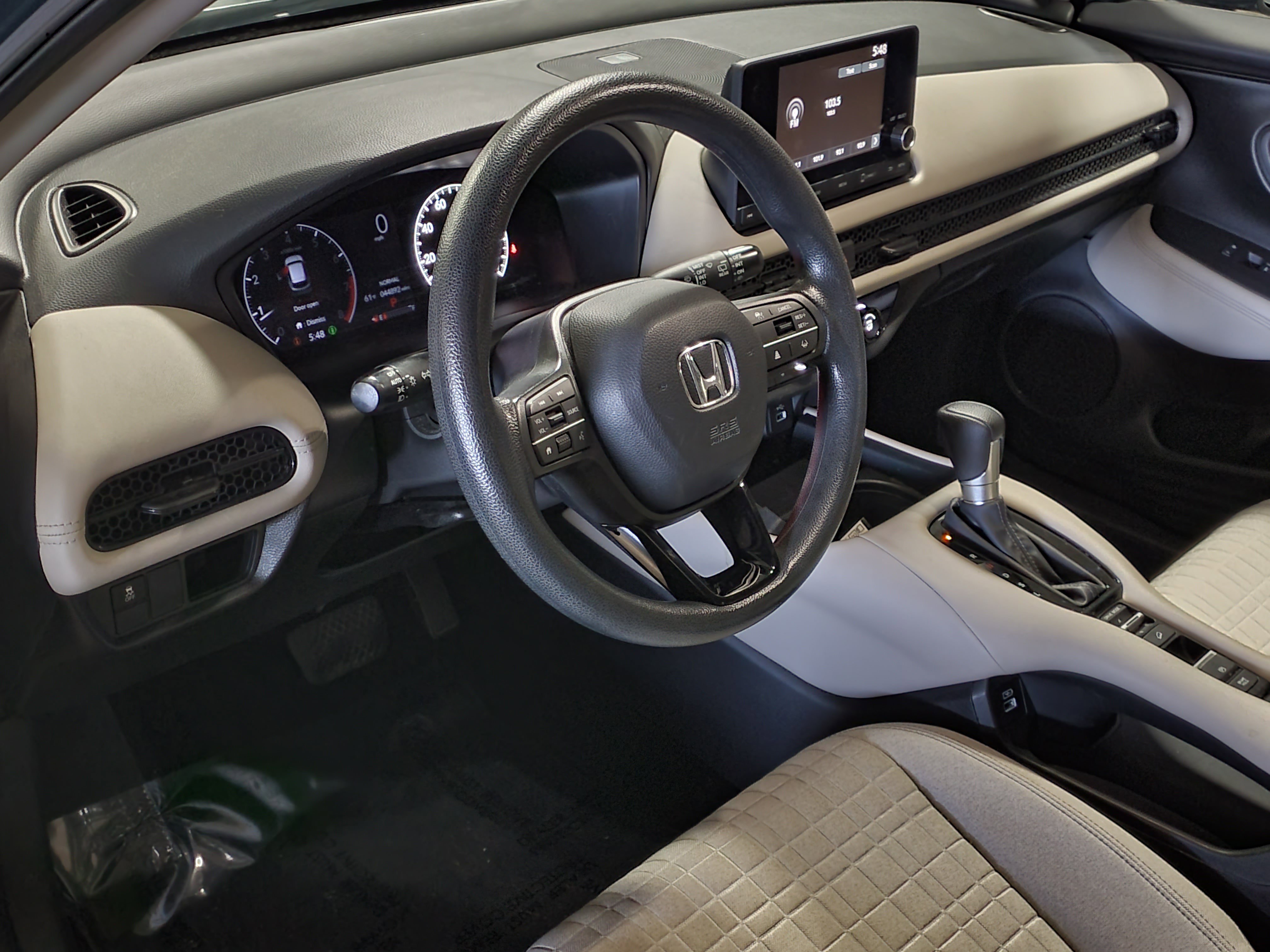 Used 2023 Honda HR-V LX image 15