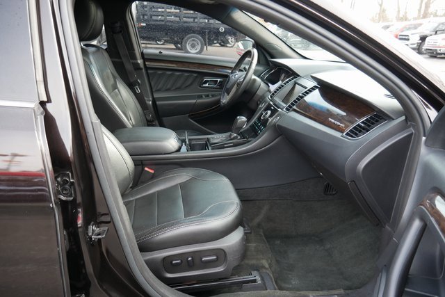 Used 2013 Ford Taurus Limited image 26