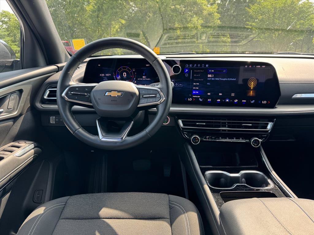Used 2024 Chevrolet Traverse LT FWD image 14