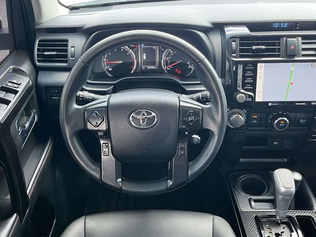 Used 2021 Toyota 4Runner TRD Off-Road Premium w/ Moonroof Package AWD/4WD image 17