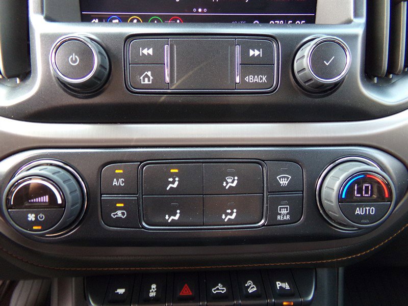 Used 2022 GMC Canyon AT4 image 22