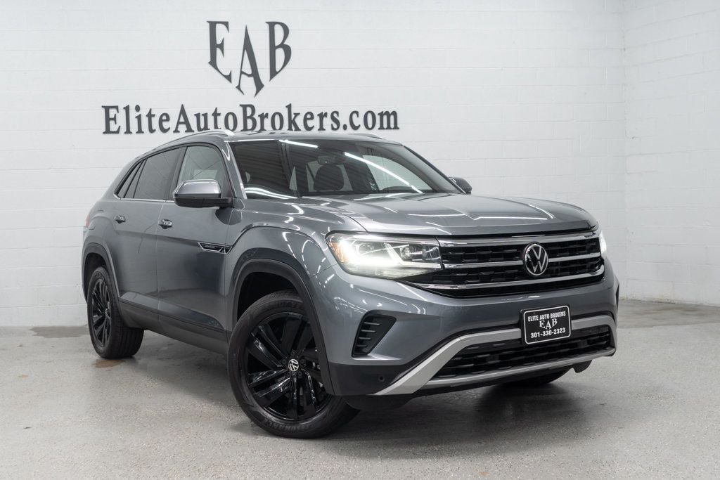 Used 2023 Volkswagen Atlas Cross Sport SE w/ Black Wheel Package AWD/4WD image 36