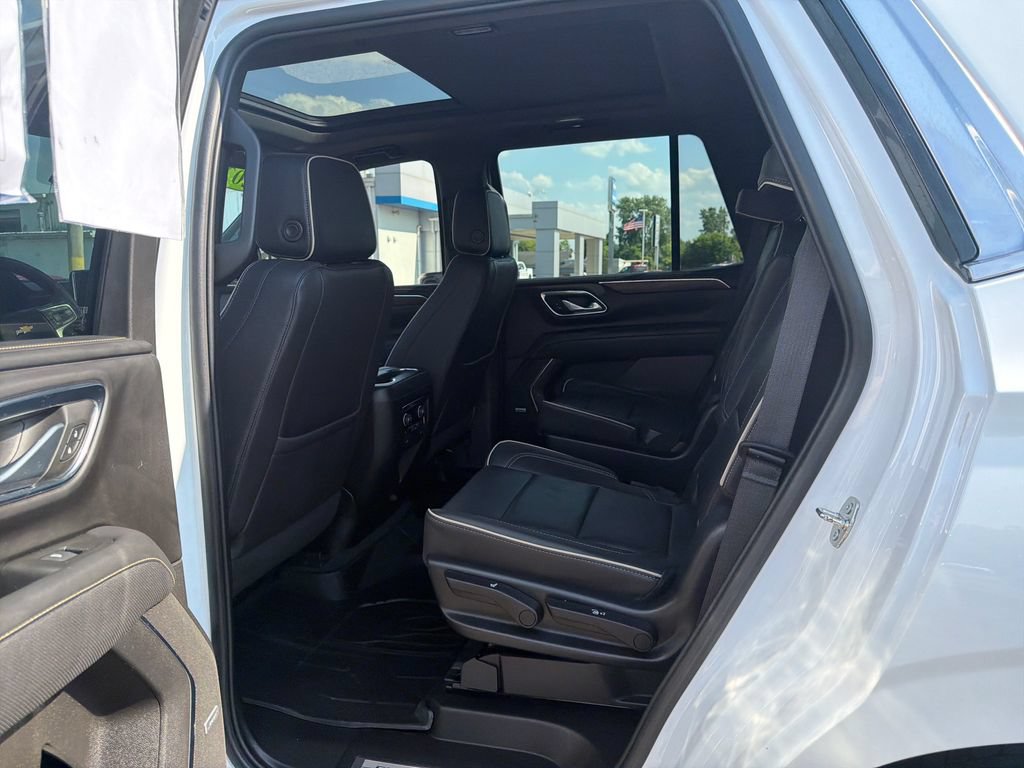 Used 2023 Chevrolet Tahoe Premier AWD/4WD image 22