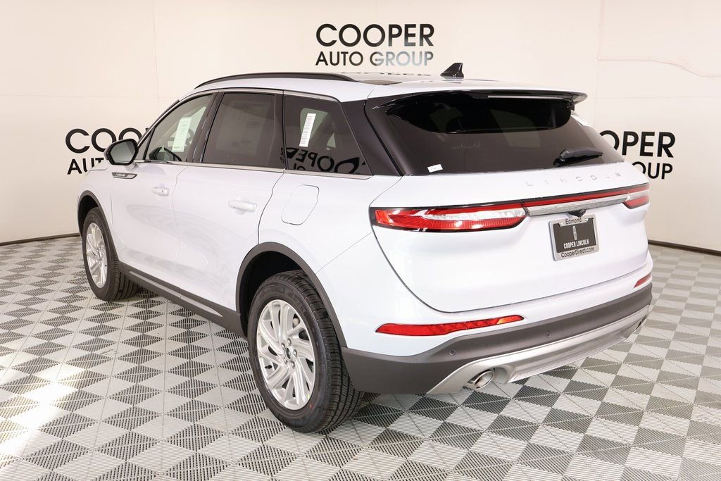 New 2026 Lincoln Corsair Premiere image 23