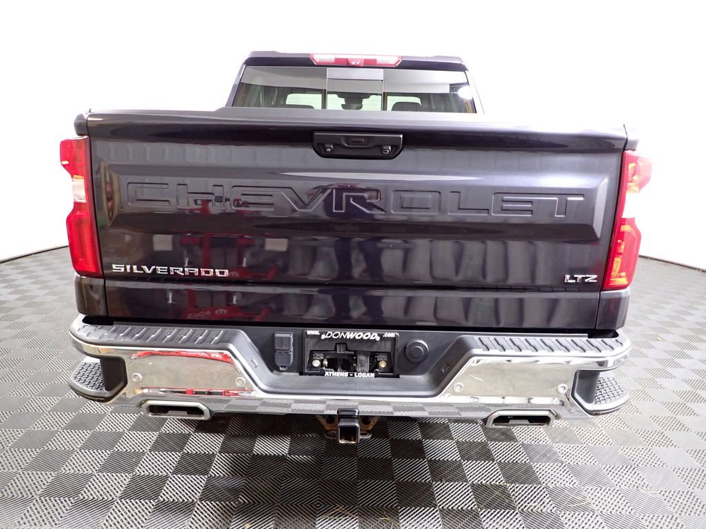 Used 2022 Chevrolet Silverado 1500 LTZ w/ LTZ Premium Package image 18