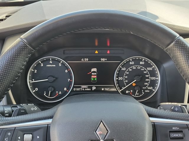 Used 2025 Mitsubishi Outlander SE FWD image 26