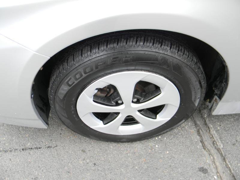 Used 2010 Toyota Prius Five FWD image 24