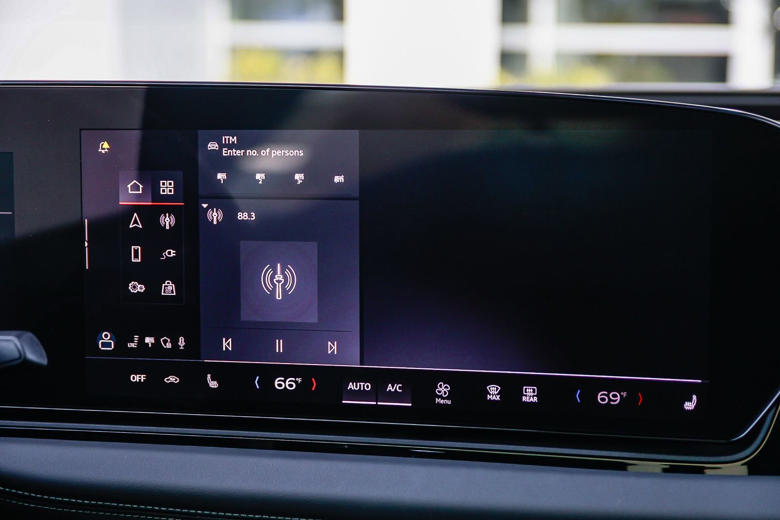 Certified 2025 Audi A6 e-tron Premium Plus w/ Premium Plus image 16