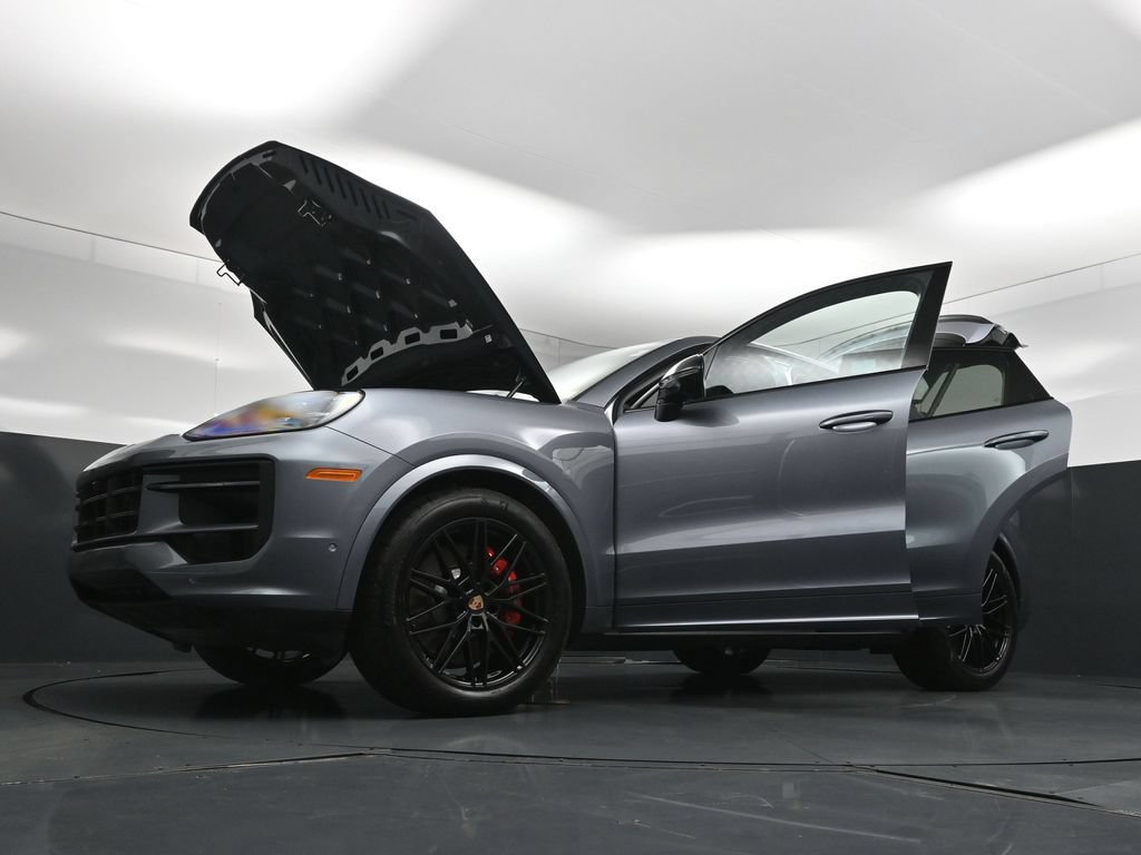 New 2026 Porsche Cayenne S AWD/4WD image 36