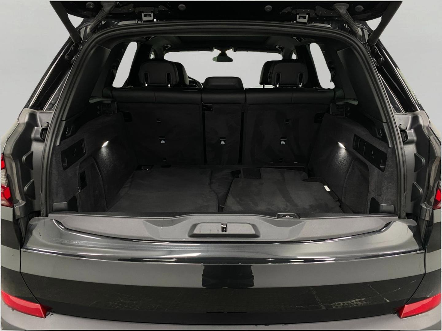 Certified 2023 BMW X5 xDrive40i w/ Premium Package image 6