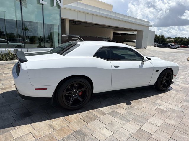 Used 2022 Dodge Challenger R/T w/ Blacktop Package RWD image 2