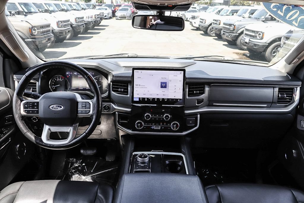 Certified 2023 Ford Expedition XLT RWD image 16