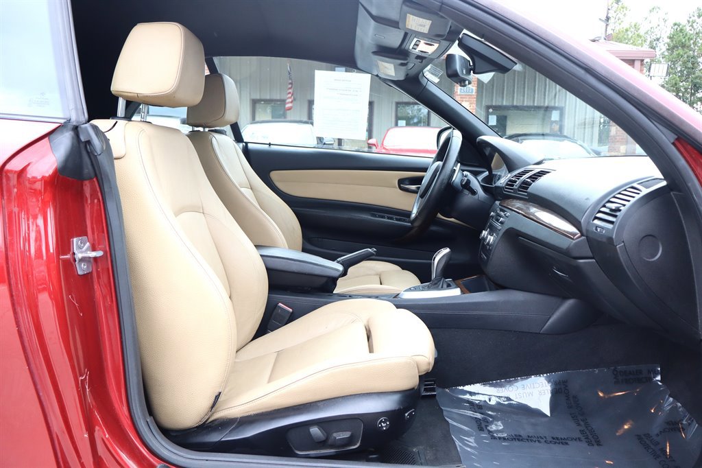 Used 2012 BMW 135i Convertible image 24
