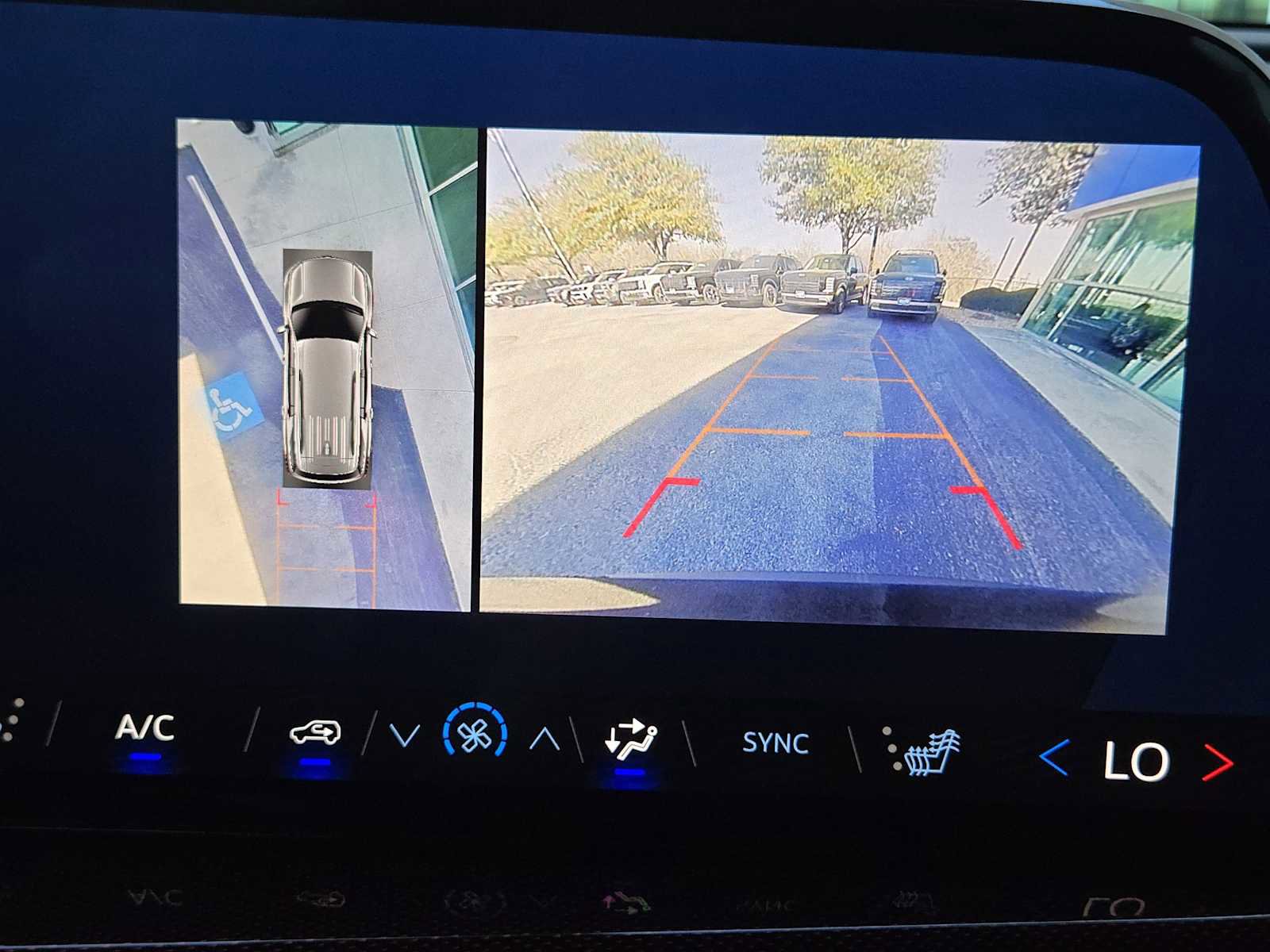 Certified 2025 Chevrolet Traverse Z71 w/ Enhanced Driving Package image 19