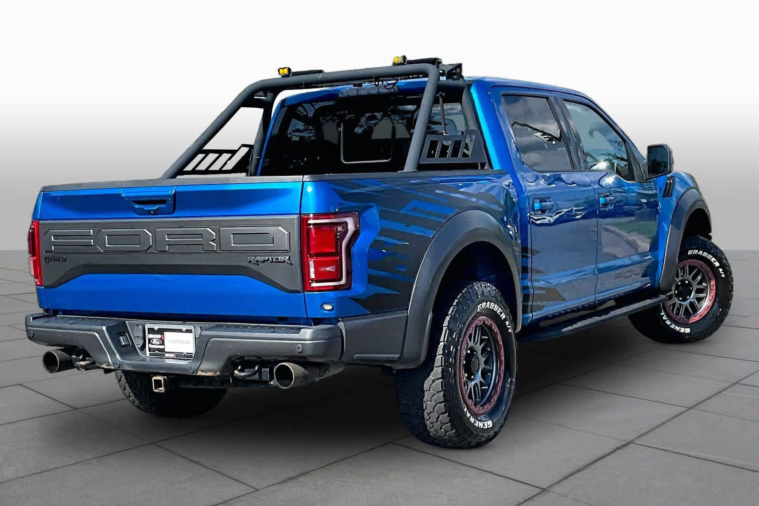 Used 2019 Ford F150 Raptor w/ Equipment Group 802A Luxury AWD/4WD image 13