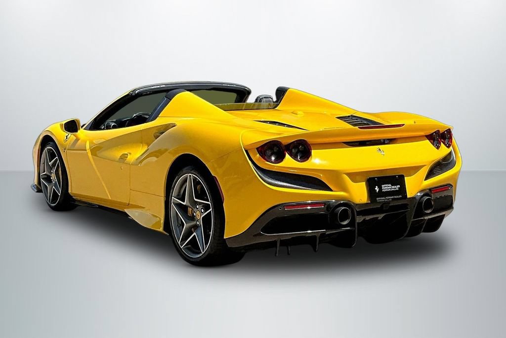 Used 2022 Ferrari F8 Tributo RWD image 5