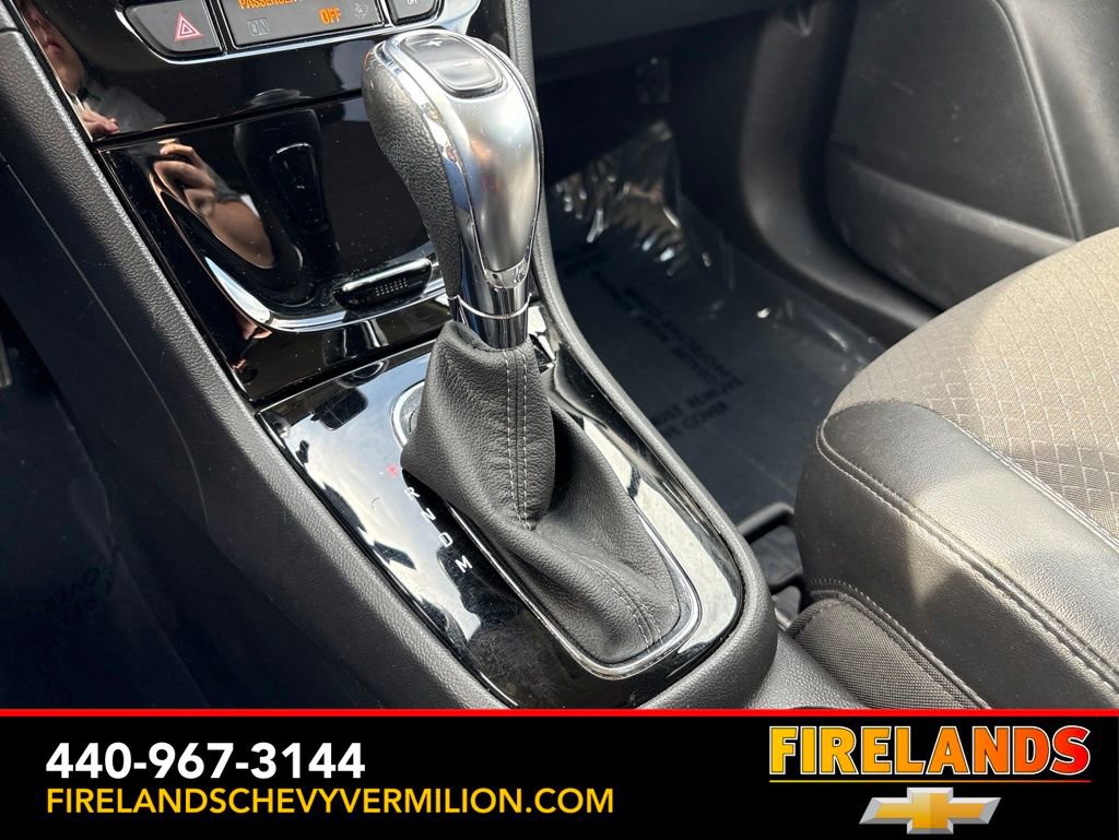 Used 2020 Buick Encore Preferred FWD image 23