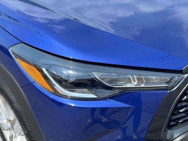 Certified 2023 Toyota Corolla Cross LE w/ Moonroof Package image 10