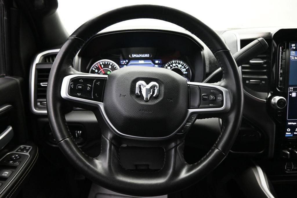 Used 2024 RAM 2500 Big Horn w/ Night Edition AWD/4WD image 15