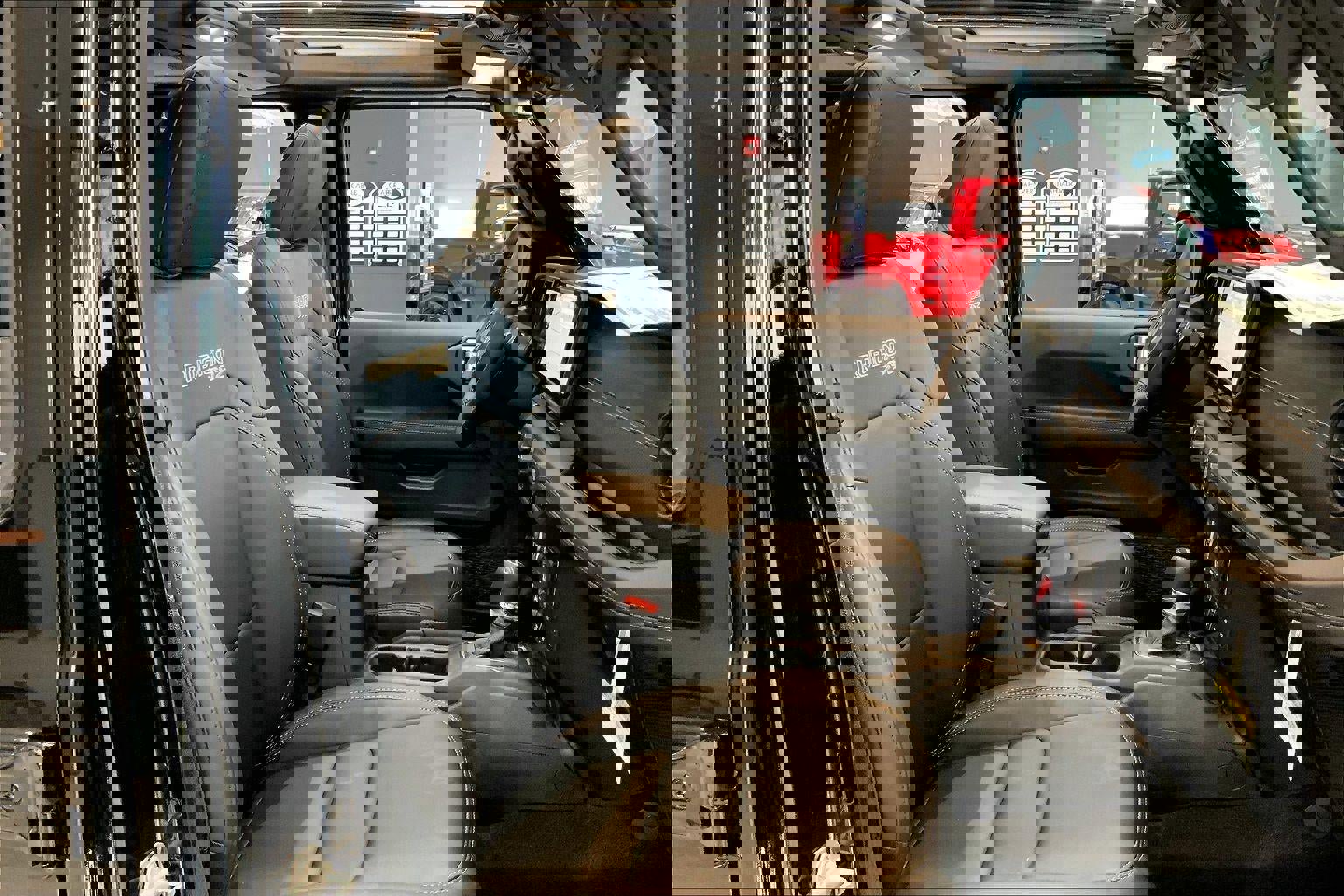 New 2025 Jeep Wrangler Unlimited Rubicon 392 image 26