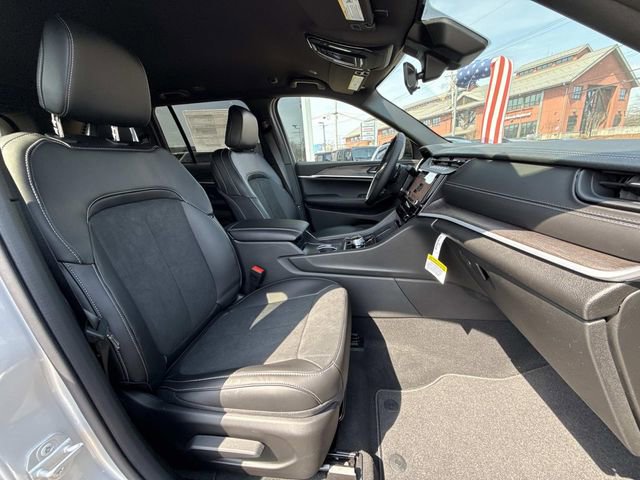 New 2026 Jeep Grand Cherokee Laredo image 40