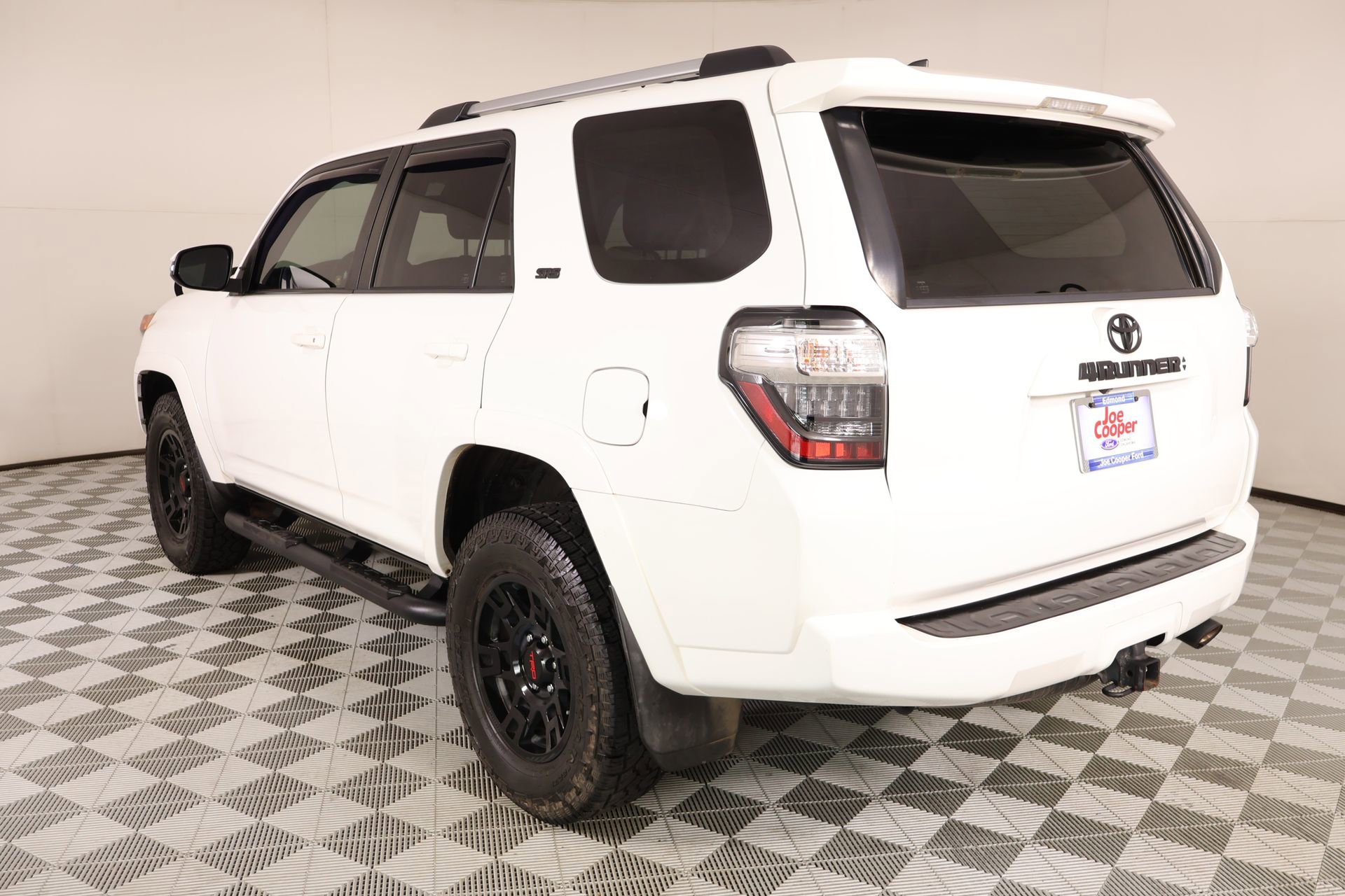 Used 2020 Toyota 4Runner SR5 Premium AWD/4WD image 22