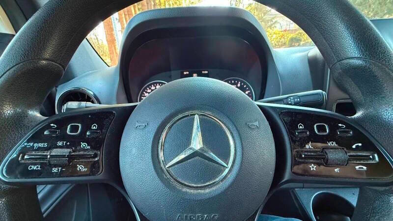 Used 2019 Mercedes-Benz Sprinter 144 image 17
