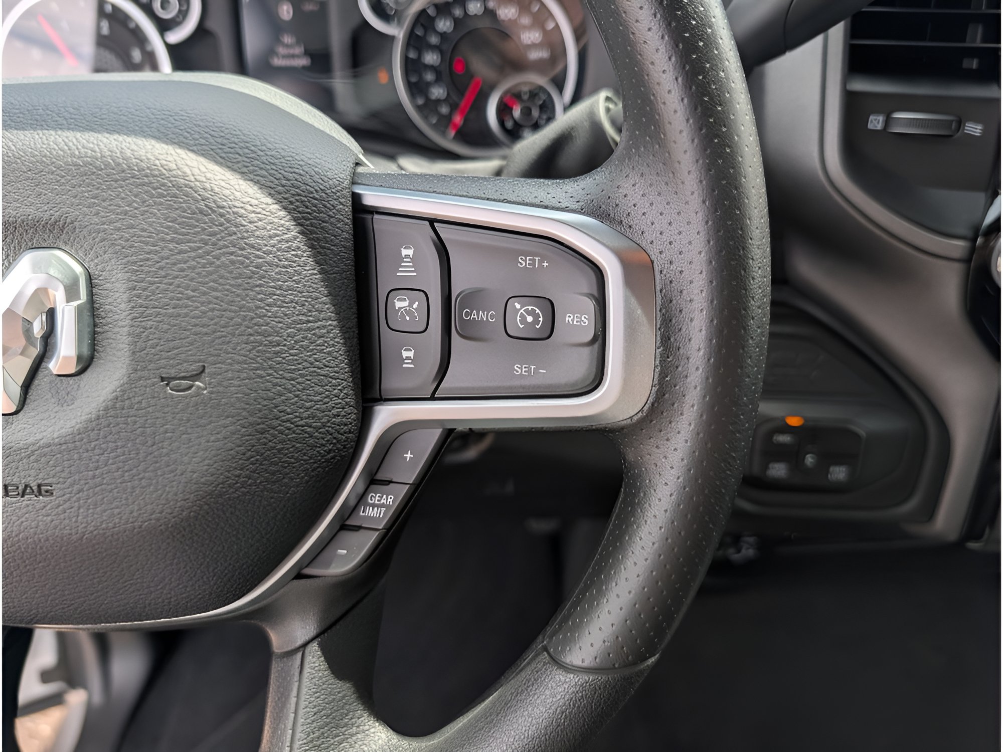 New 2026 RAM 2500 Tradesman AWD/4WD image 20