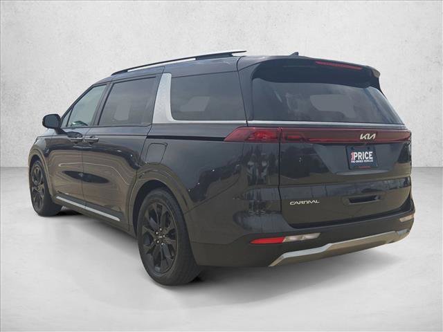 Used 2023 Kia Carnival SX FWD image 3
