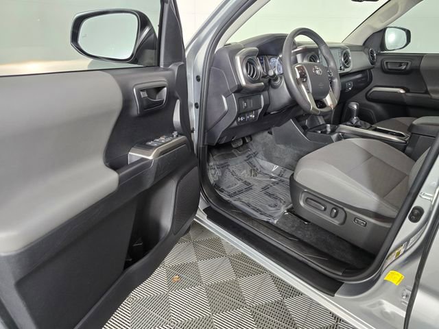 Used 2023 Toyota Tacoma SR5 w/ Technology Package AWD/4WD image 21