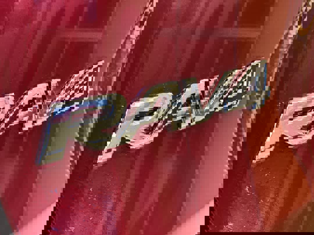 Used 2025 Toyota RAV4 XLE image 10