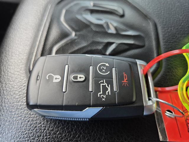 Used 2022 RAM 1500 Laramie AWD/4WD image 34