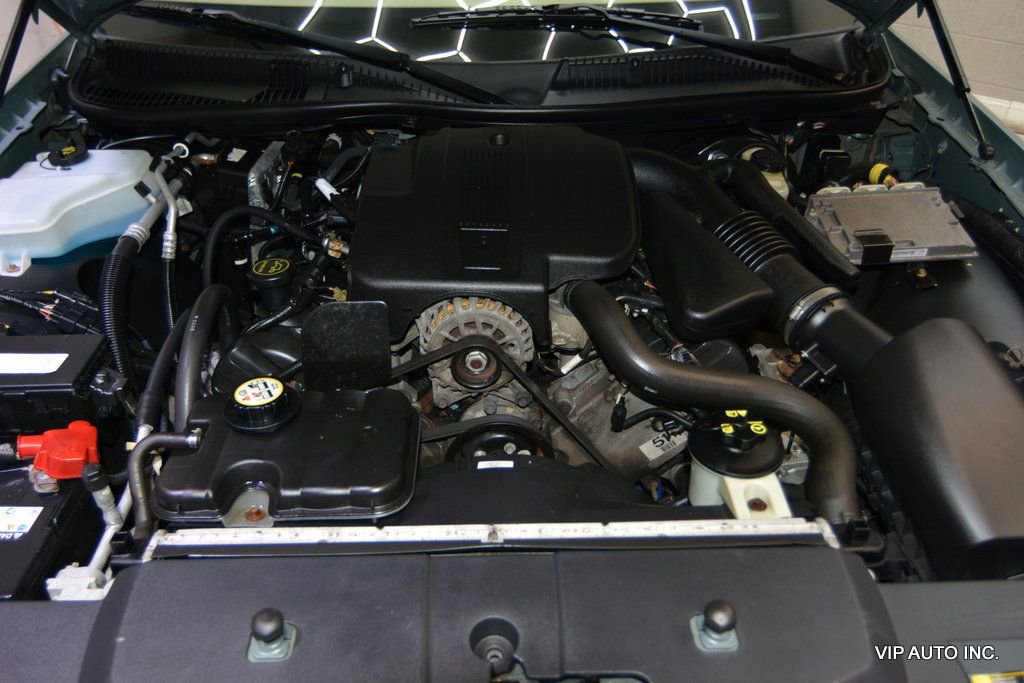 Used 2006 Lincoln Town Car Signature image 33