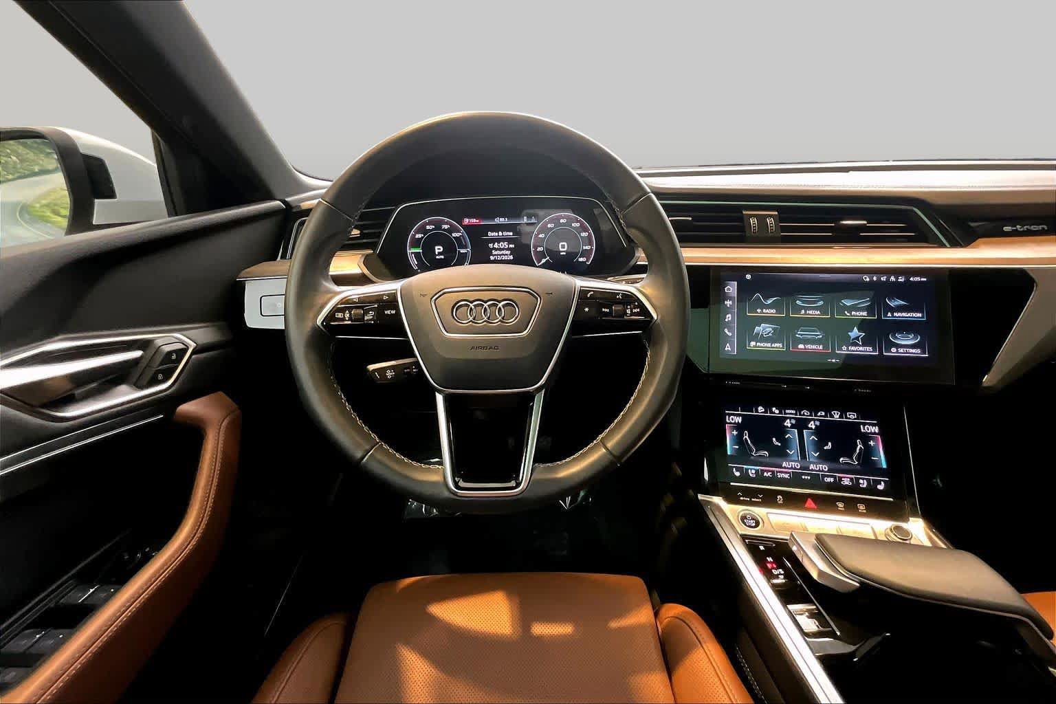 Used 2024 Audi Q8 e-tron Prestige AWD/4WD image 5