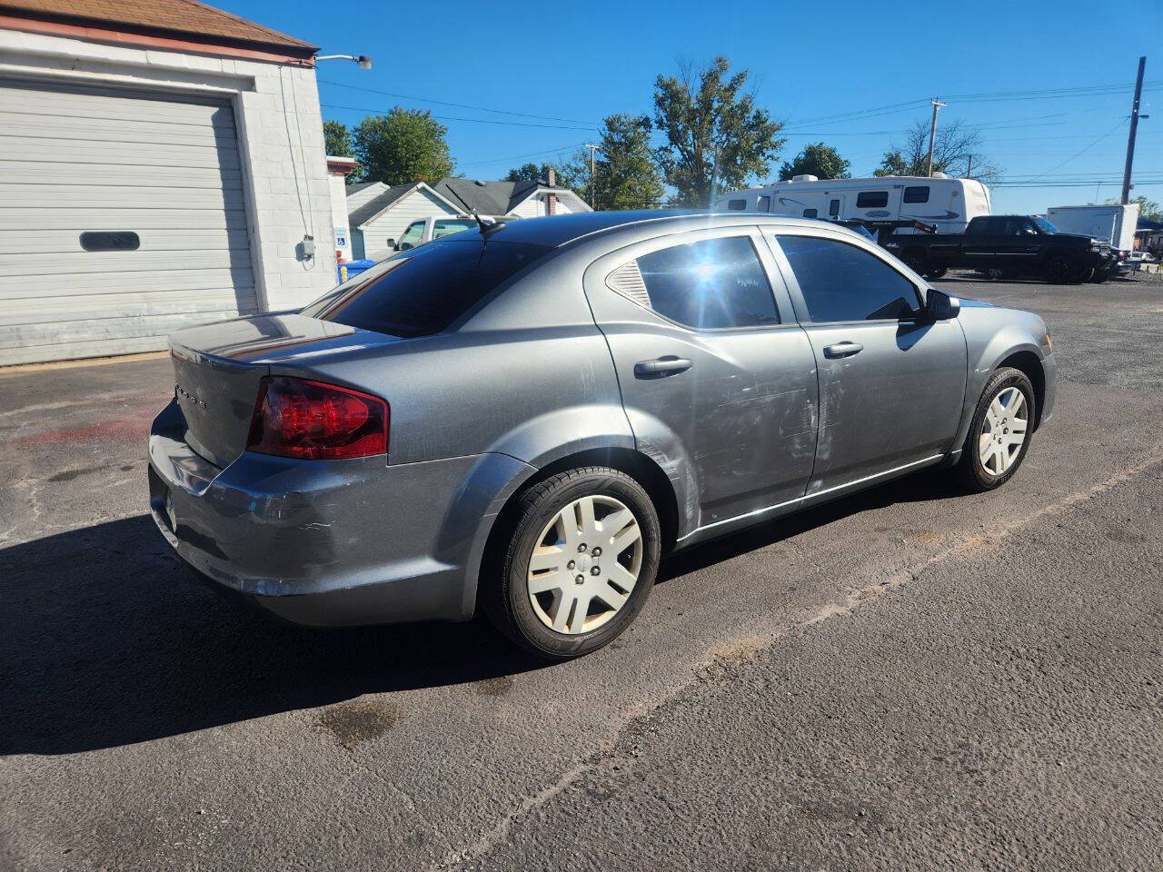 Used 2013 Dodge Avenger SE FWD image 5