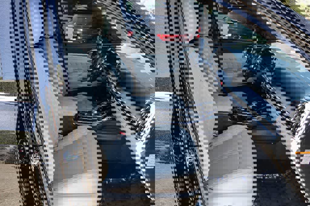 Used 2025 Kia Sorento SX Prestige image 19