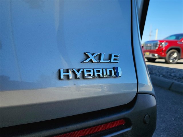 Used 2022 Toyota Sienna XLE image 13
