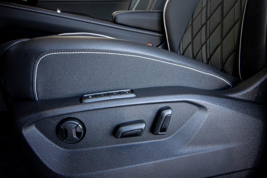 New 2026 Volkswagen Atlas SEL Premium R-Line image 30