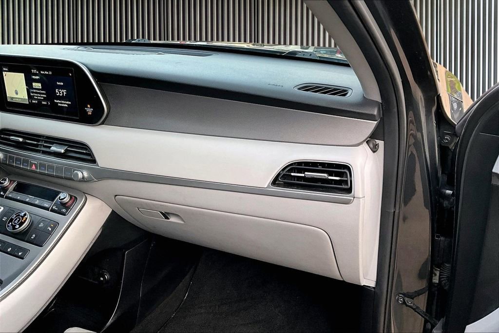 Used 2021 Hyundai Palisade SEL w/ Premium Package image 17