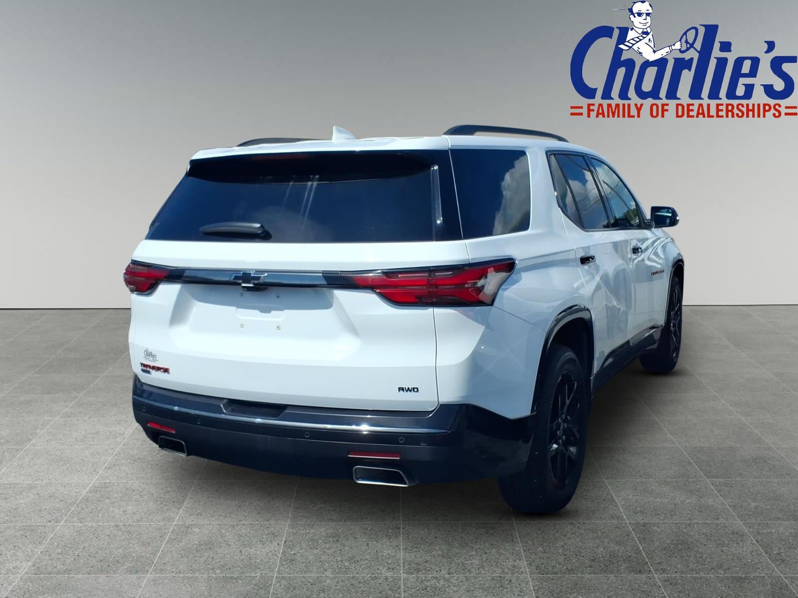 Used 2024 Chevrolet Traverse Premier w/ Redline Edition AWD/4WD image 4