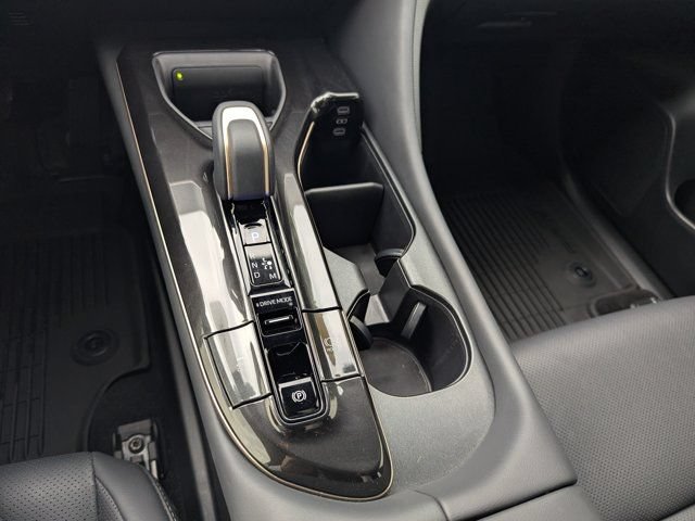 Used 2026 Toyota Crown Platinum AWD/4WD image 26