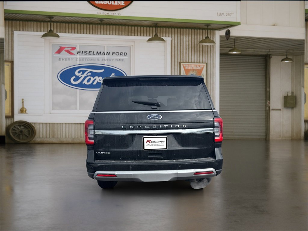 Used 2024 Ford Expedition Limited image 5