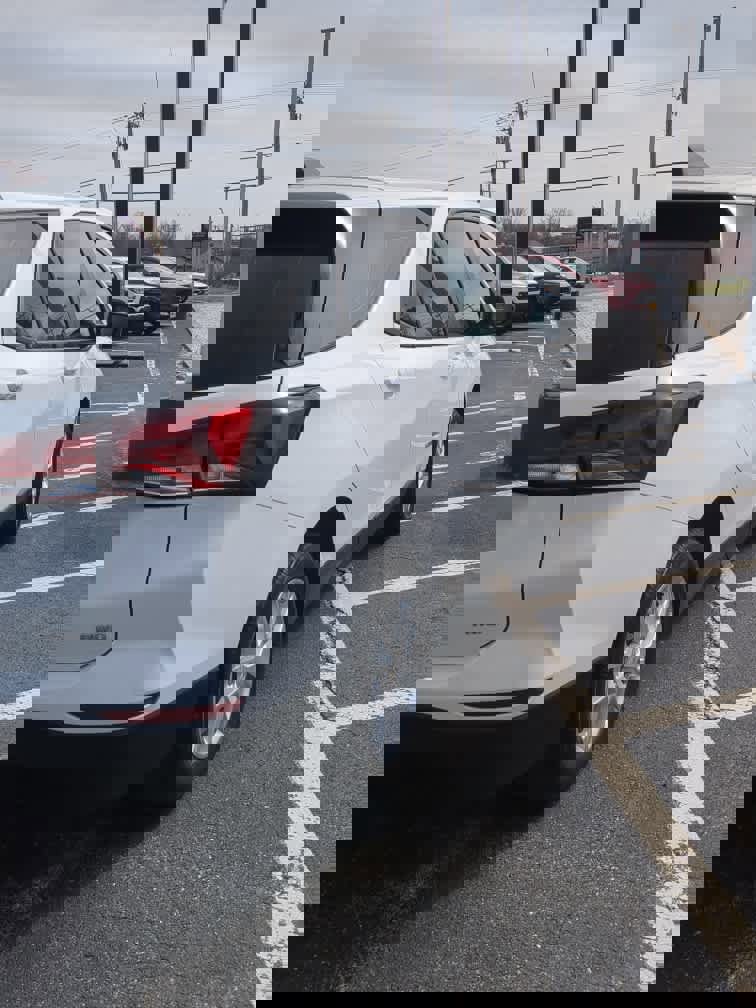 Used 2022 Chevrolet Equinox LS image 5