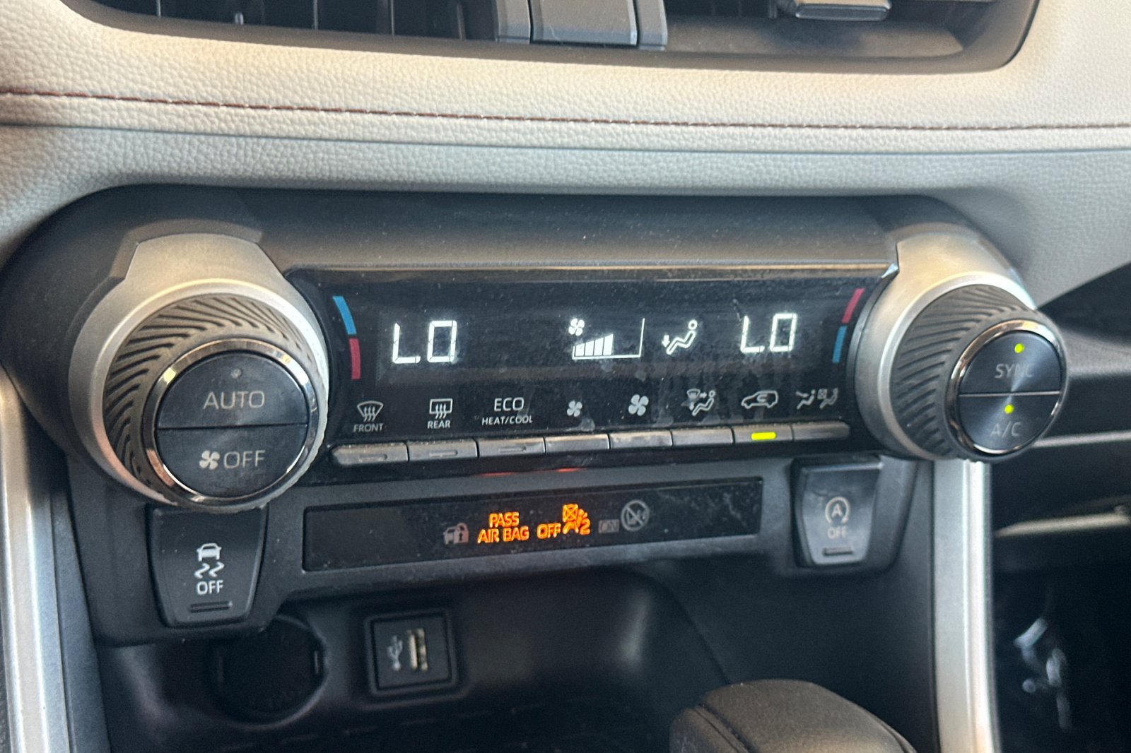 Certified 2023 Toyota RAV4 XLE w/ Convenience Package AWD/4WD image 24